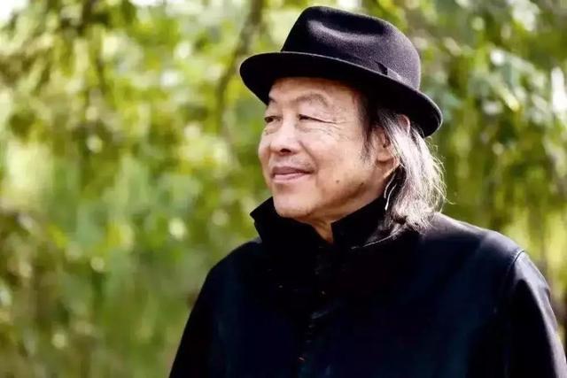 人在草木間打一字_草木間茶葉禮盒價格_人在草木間閱讀答案